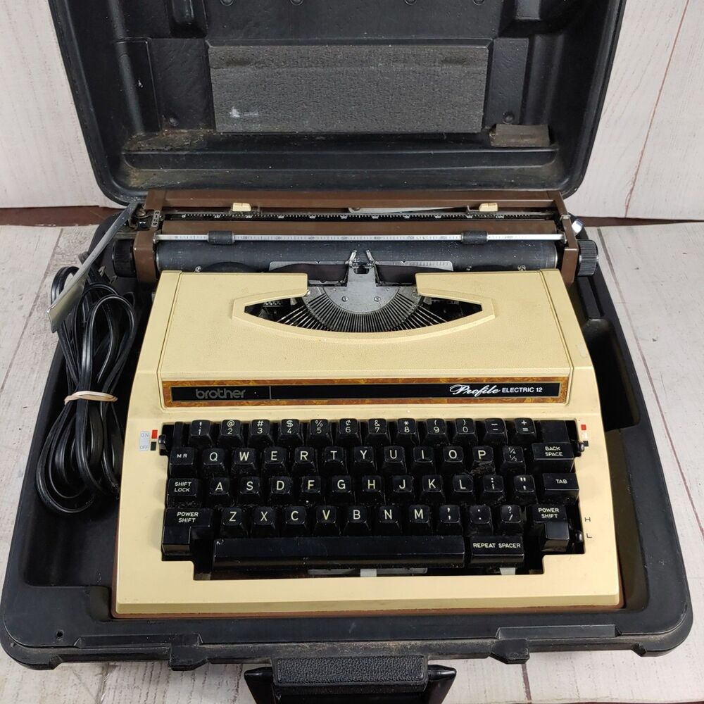 Vintage Brother Profile Electric 12 Automatic Typewriter Model 3112 TESTED WORKS